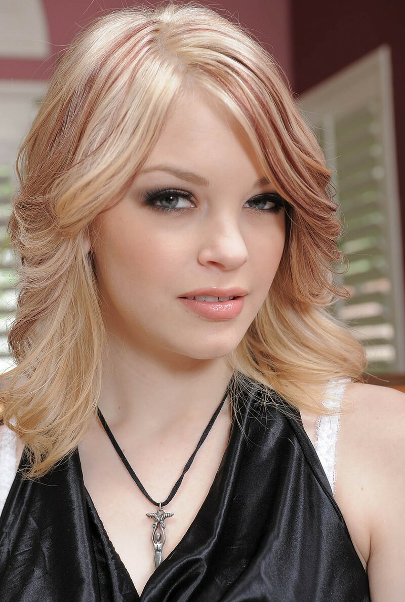 Галя, 32 года, 0 размер груди